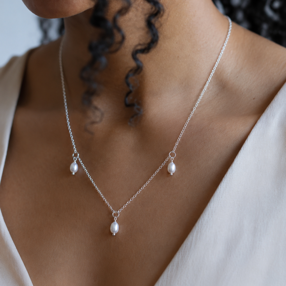 Luna Pearl Drop Necklace