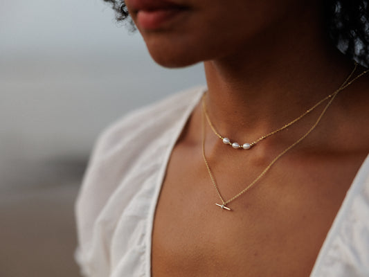 Dainty T-Bar Necklace