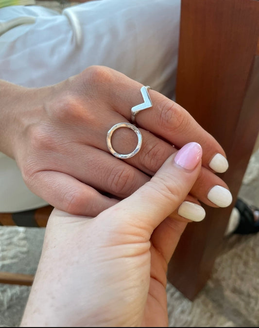 Silver v ring shown on Katie 